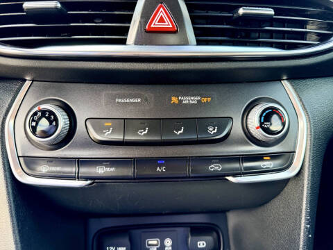 2019 Hyundai Santa Fe SE 2.4L