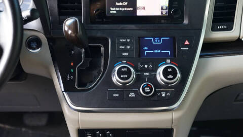 2015 Toyota Sienna