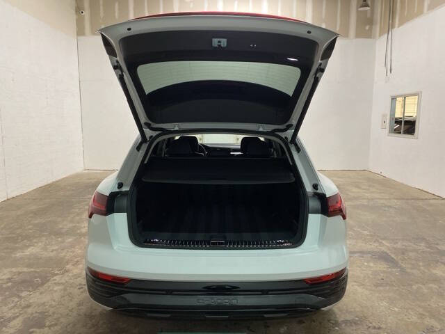 2024 Audi Q8 e-tron quattro Premium Plus