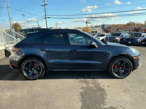 2016 Porsche Macan Turbo