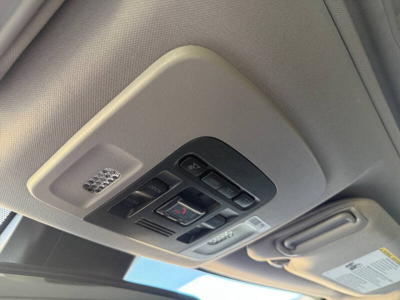 2022 Toyota Camry Hybrid XSE