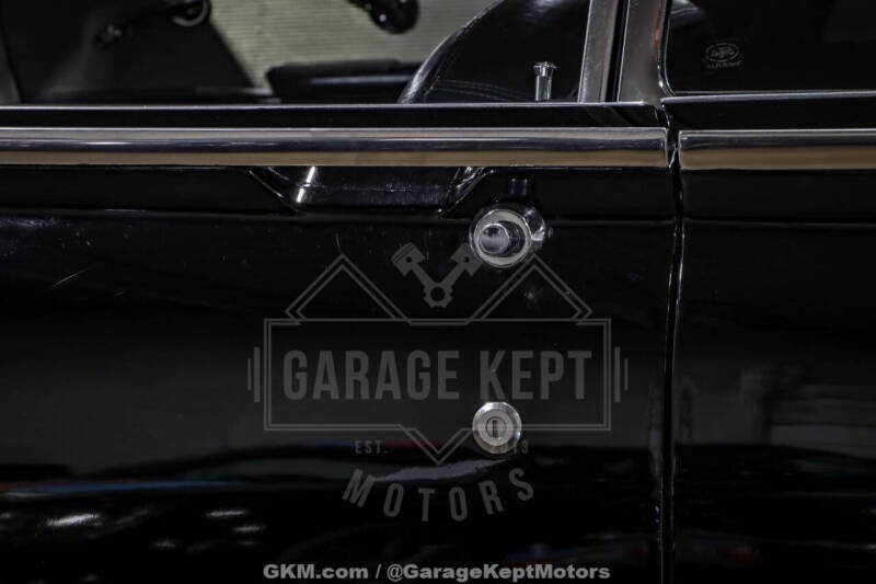 1961 Ford Thunderbird