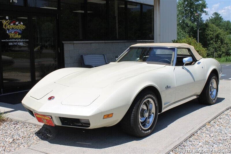1974 Chevrolet Corvette 16