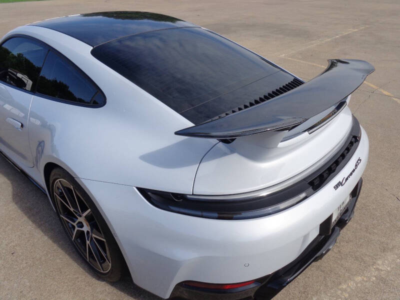 2025 Porsche 911 Carrera
