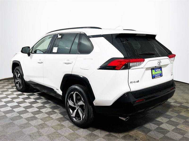 2025 Toyota RAV4 Plug-in Hybrid SE