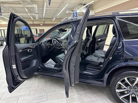 2019 Volvo XC90 T5 Momentum