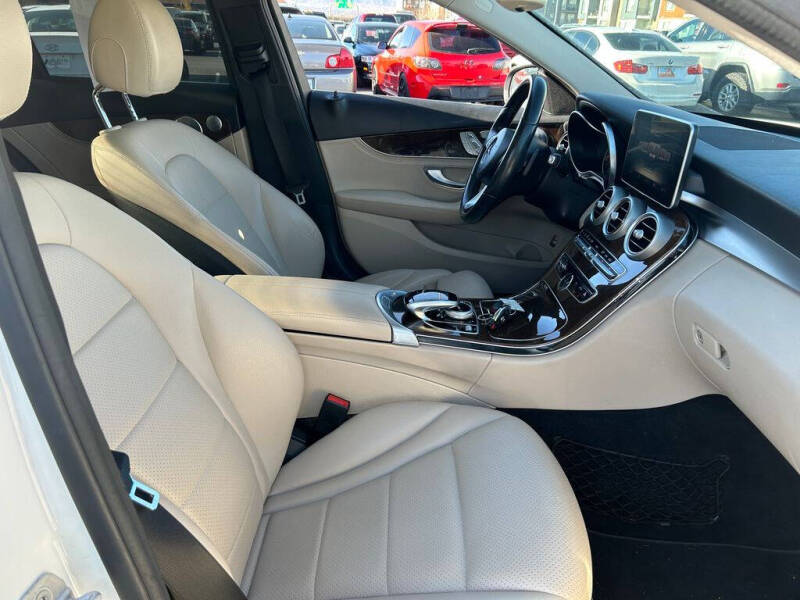 2016 Mercedes-Benz C-Class