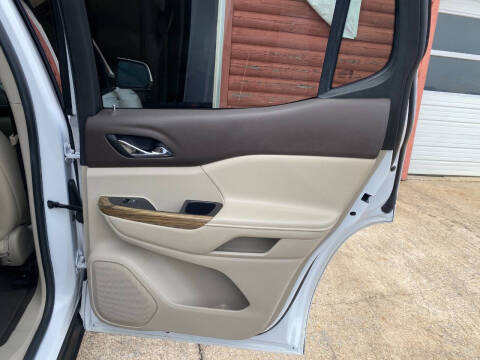 2017 GMC Acadia Denali