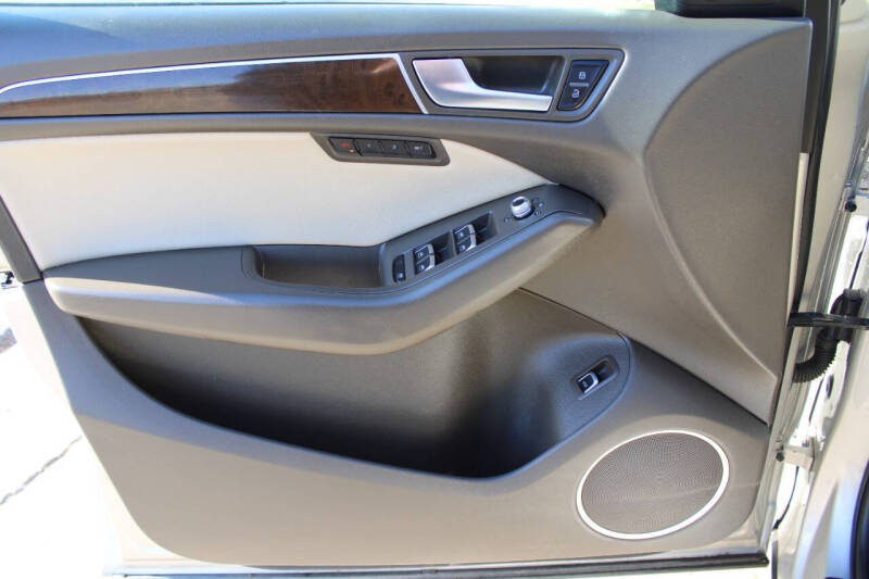 2016 Audi Q5 2.0T quattro Premium Plus