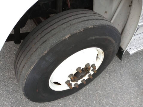 2014 Freightliner M2 106