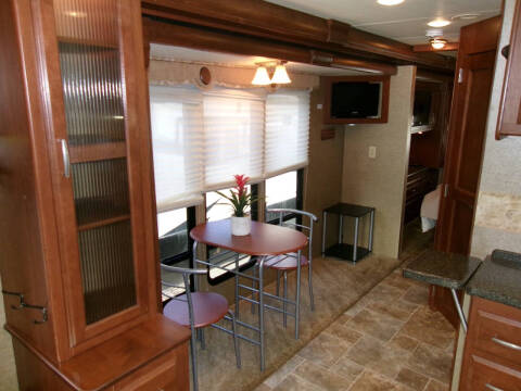 2013 Thor Motor Coach Challenger 37kt