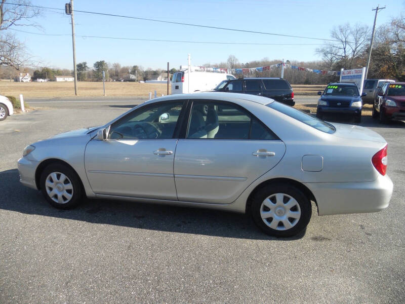 2003 Toyota Camry LE photo 10