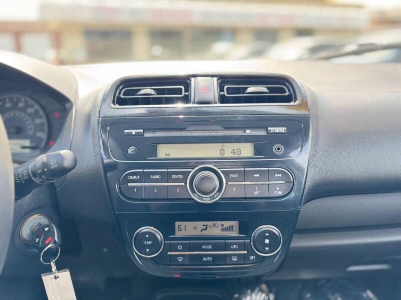 2015 Mitsubishi Mirage DE