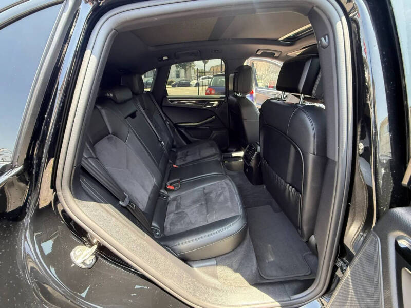 2018 Porsche Macan