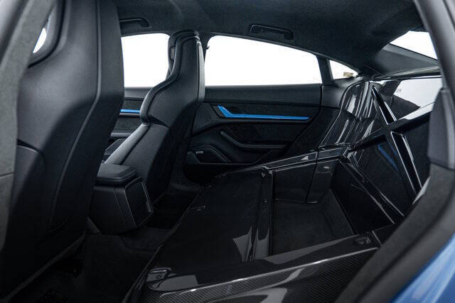 2025 Porsche Taycan Turbo GT w/ Weissach Package