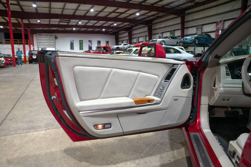 2005 Cadillac XLR