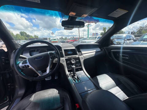 2018 Ford Taurus SHO