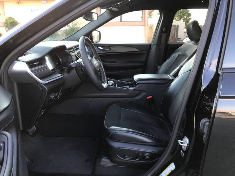 2024 Jeep Grand Cherokee L Altitude