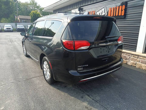 2017 Chrysler Pacifica