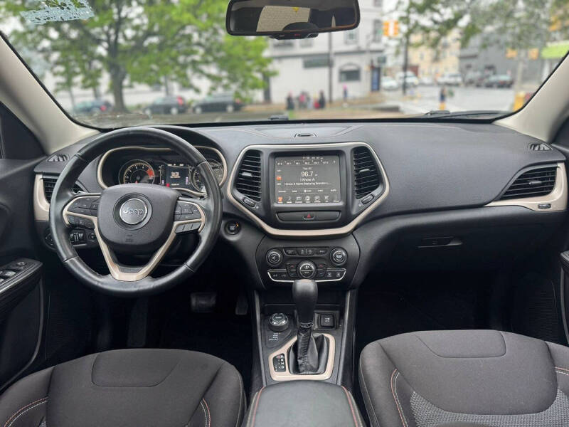 2017 Jeep Cherokee Latitude