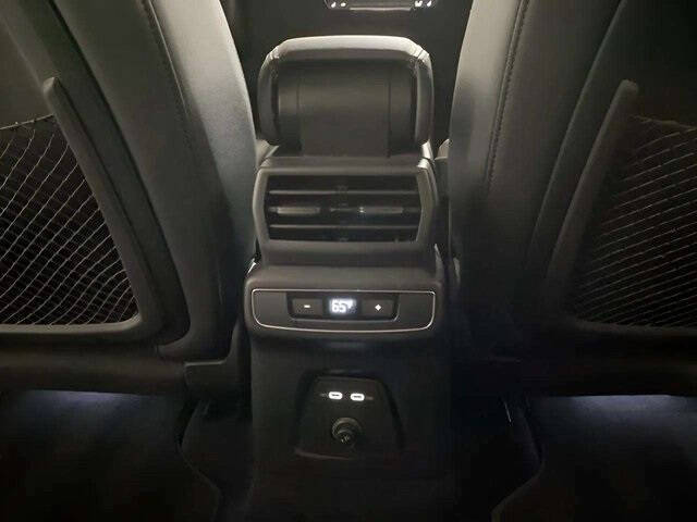 2024 Audi Q4 e-tron quattro Premium 55