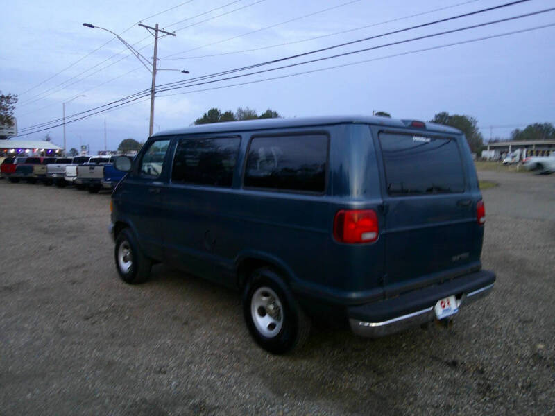 2000 Dodge Ram Van 1500