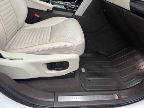 2017 Land Rover Discovery HSE Luxury