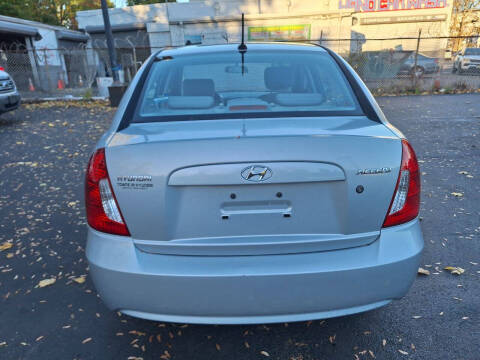 2009 Hyundai Accent GLS
