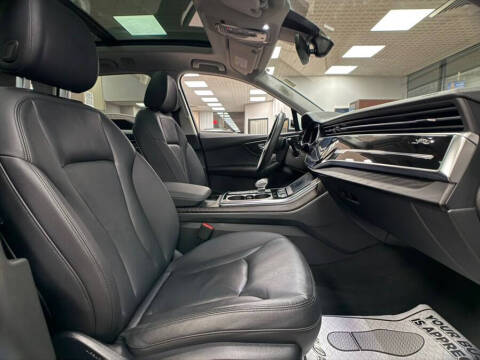 2022 Audi Q7 quattro Premium Plus 55 TFSI