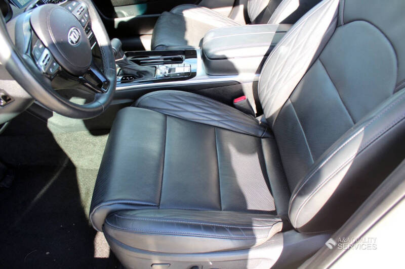 2020 Kia Cadenza Limited