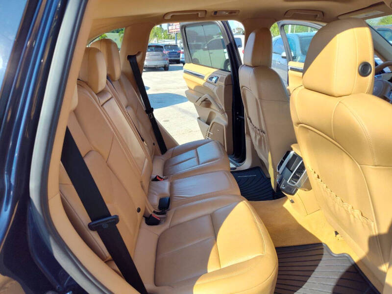 2011 Porsche Cayenne S Hybrid