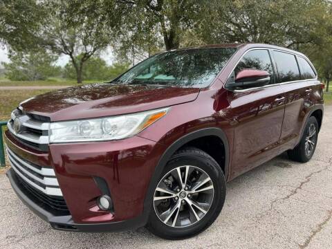 2018 Toyota Highlander for sale at Prestige Motor Cars in Houston TX