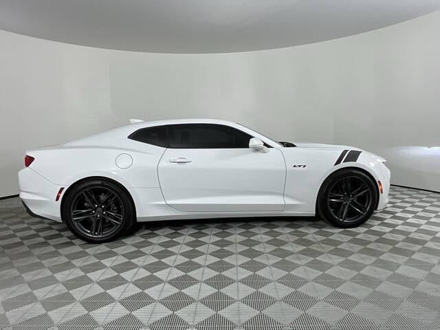 2021 Chevrolet Camaro LT1 - Photo 6