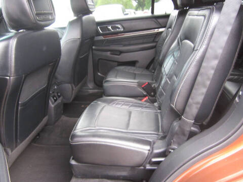 2017 Ford Explorer Platinum