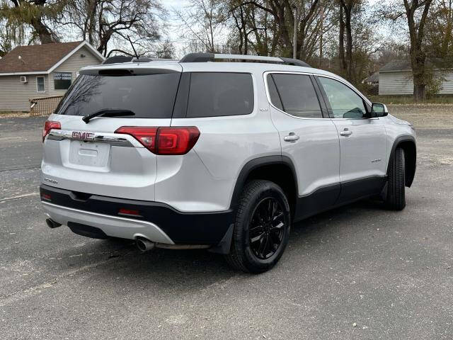2017 GMC Acadia SLE-2