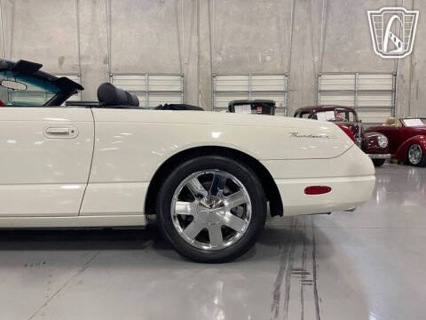 2003 Ford Thunderbird