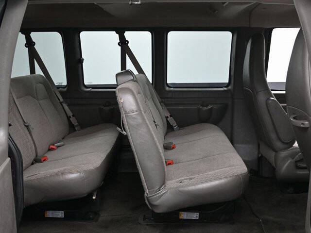 2017 Chevrolet Express LT 3500