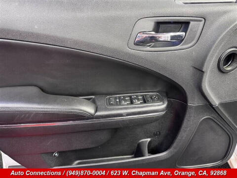 2011 Dodge Charger SE