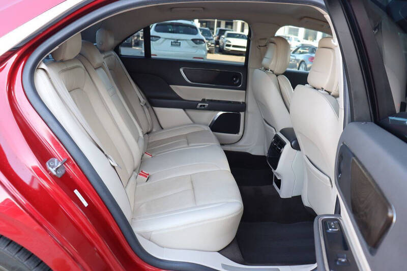 2020 Lincoln Continental Standard