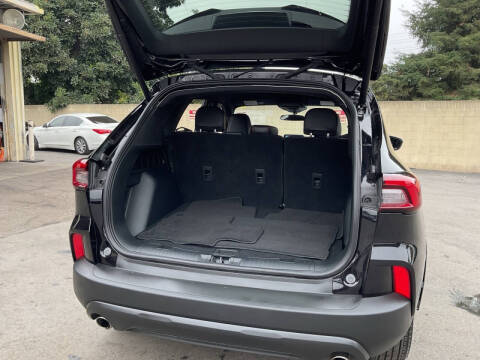 2025 Ford Escape ST-Line Select