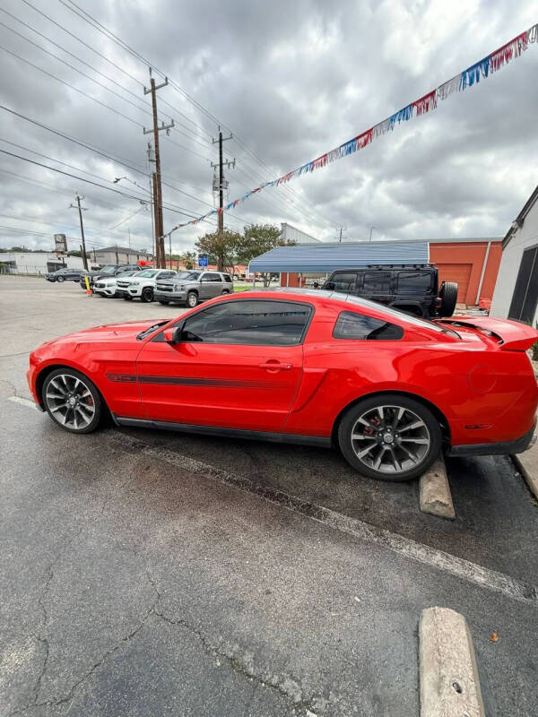 2011 Ford Mustang GT Premium