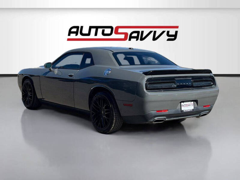 2017 Dodge Challenger SXT