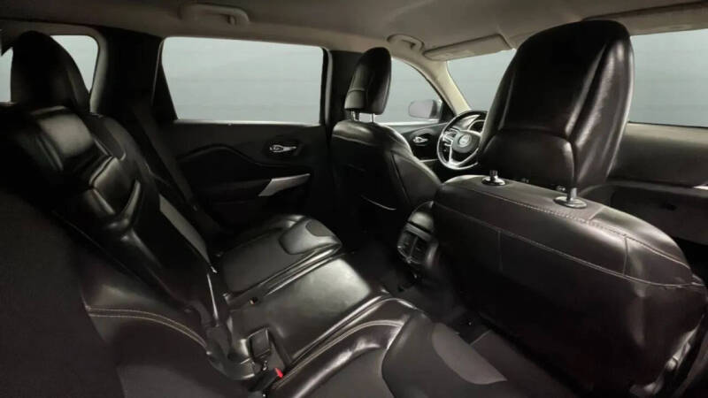 2018 Jeep Cherokee Latitude Plus