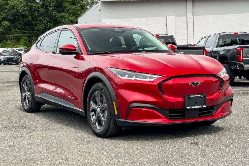 2022 Ford Mustang Mach-E Select