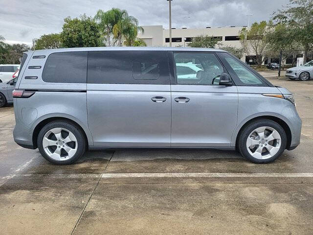 2025 Volkswagen ID. Buzz Pro S