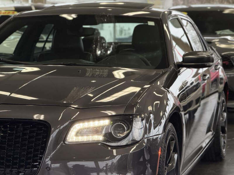 2022 Chrysler 300 S V6