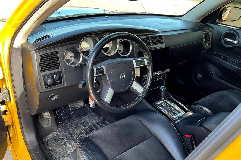 2007 Dodge Charger SRT-8