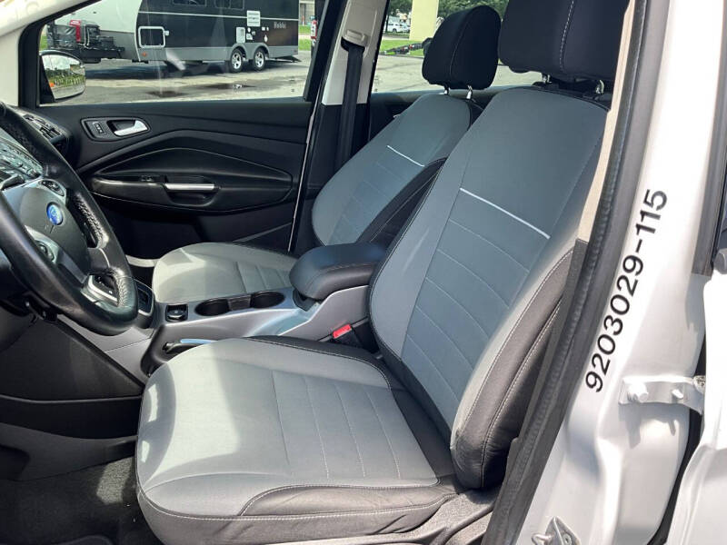 2015 Ford C-MAX Hybrid SE