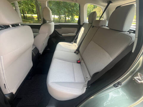 2017 Subaru Forester 2.5i
