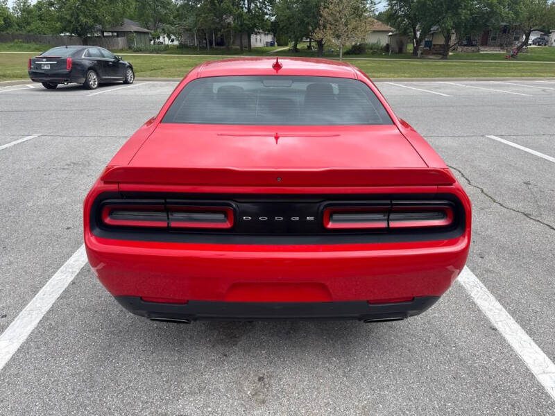 2015 Dodge Challenger SXT Plus